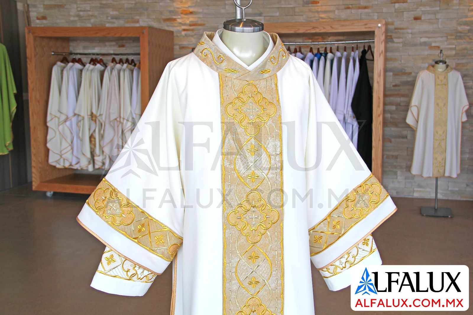 02 ROYAL Alfalux Dalmatica Alba Central Blanco  (3)